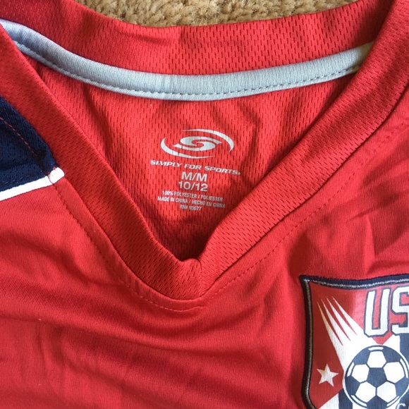 📌Boys 10/12 soccer shirt - Picture 2 of 3